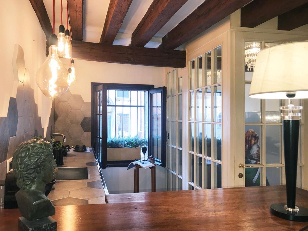 Apartment Casa Furlani Ai Dalmati - Your On The Canal Venedig